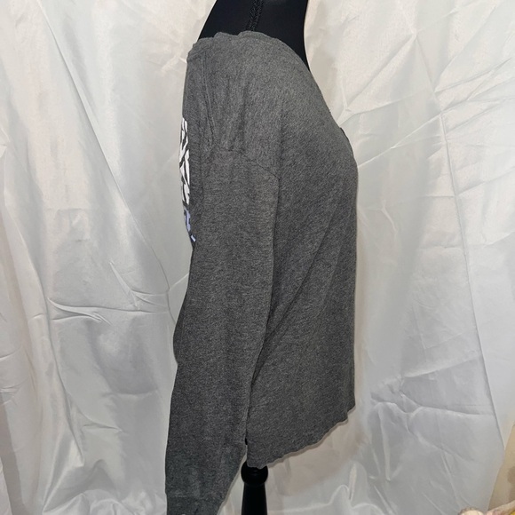 Victoria's Secret PINK Heather Gray Oversized  V-Neck Tee - Picture 10 of 10